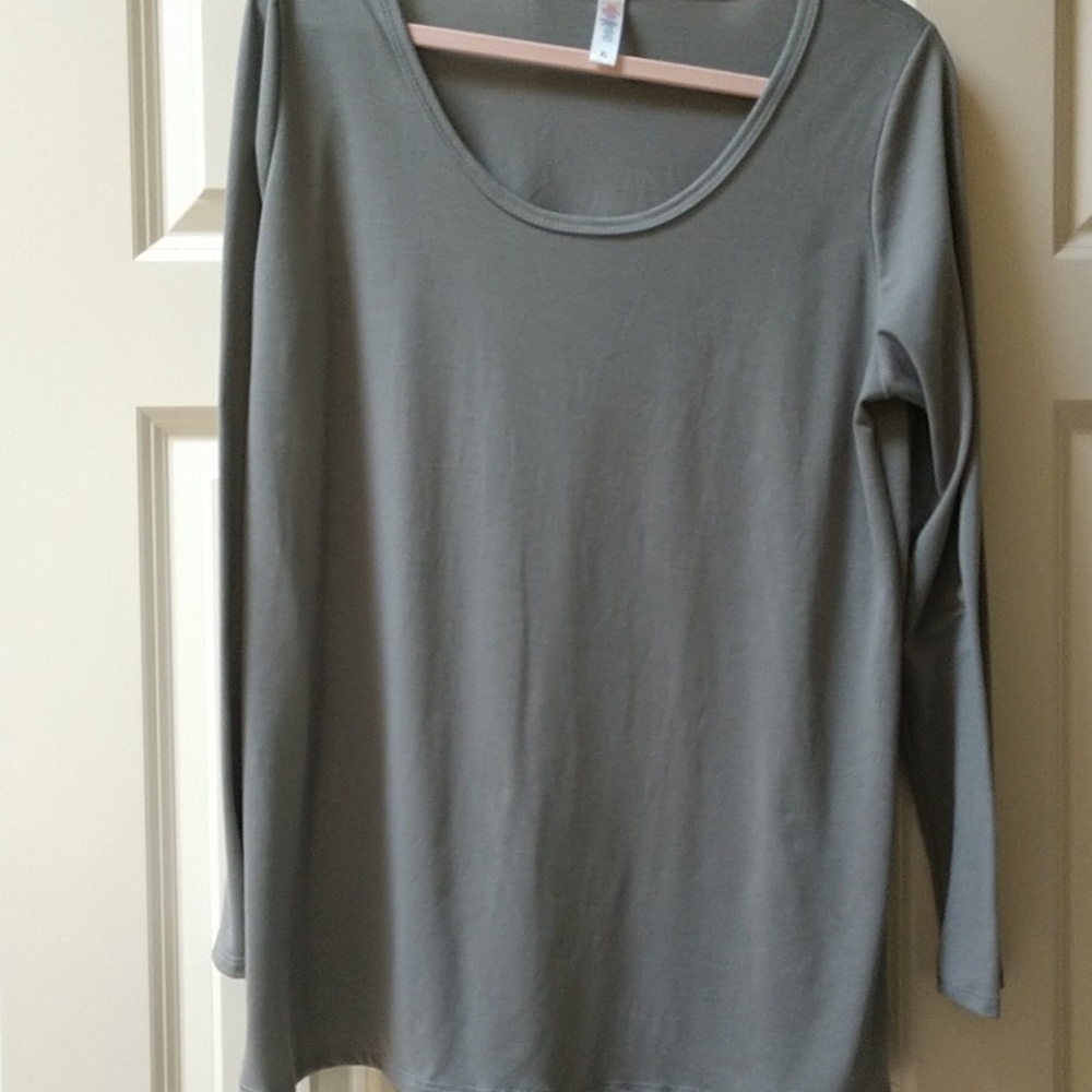 Lularoe grey lynnae